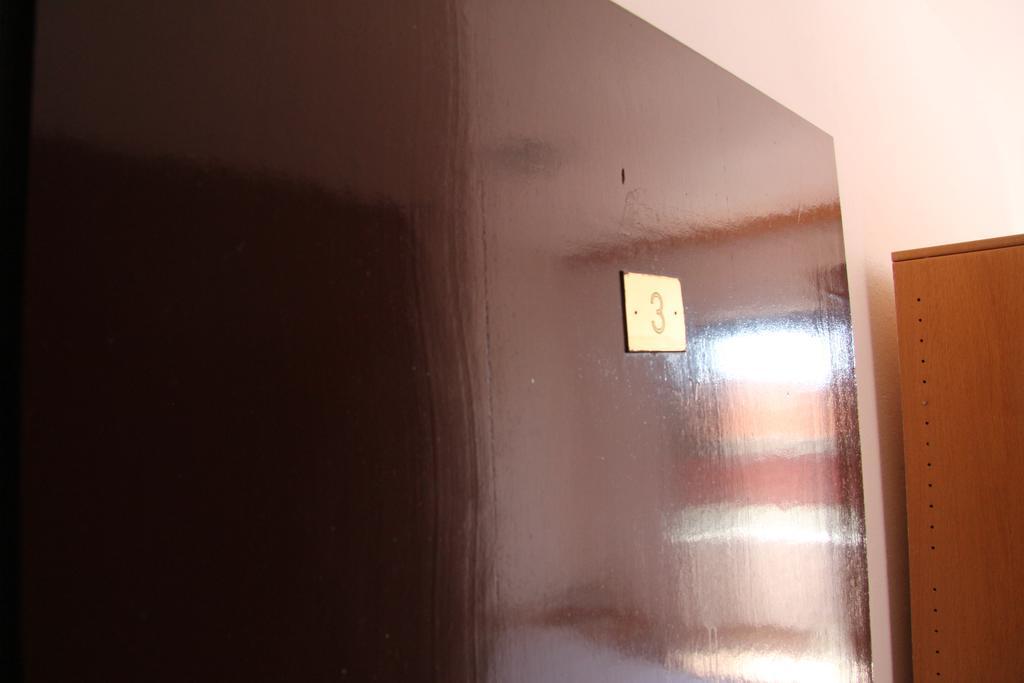 Novalja Guesthouse Economy Rooms Exterior photo
